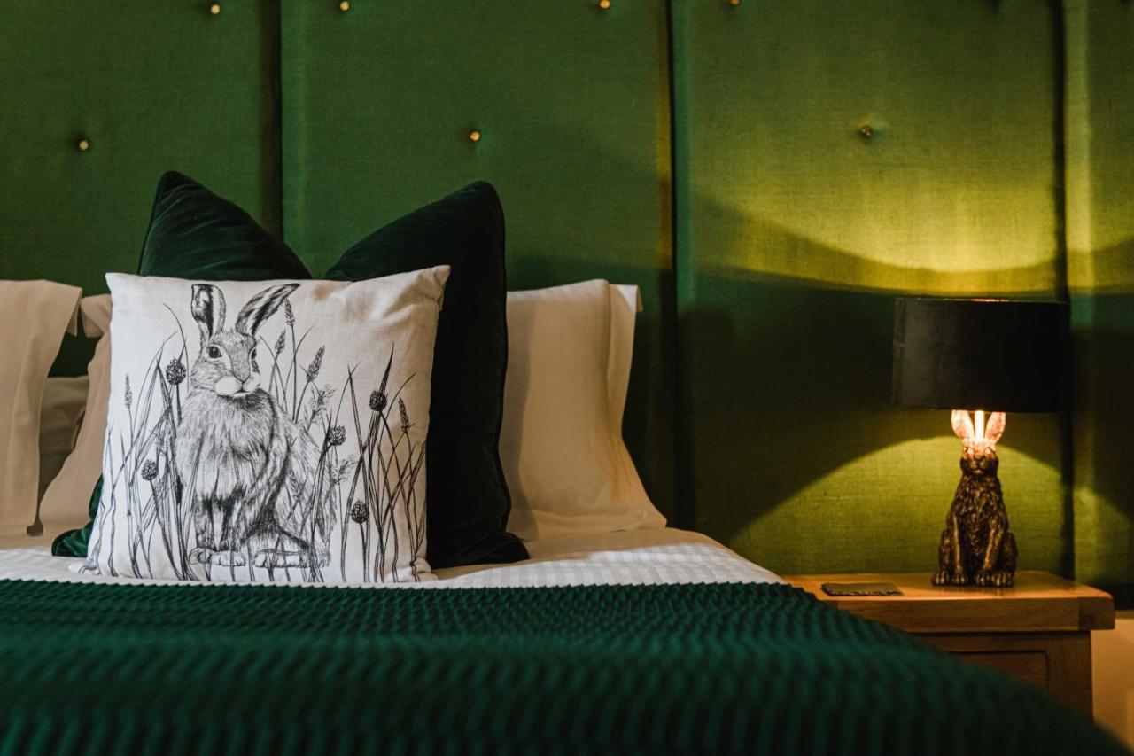 The Haughmond Hotel Uffington  ภายนอก รูปภาพ