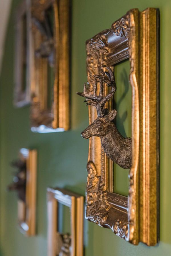 The Haughmond Hotel Uffington  ภายนอก รูปภาพ